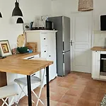 Holiday home Casa Parmentile - Jardin, Wifi, Parking, Familial